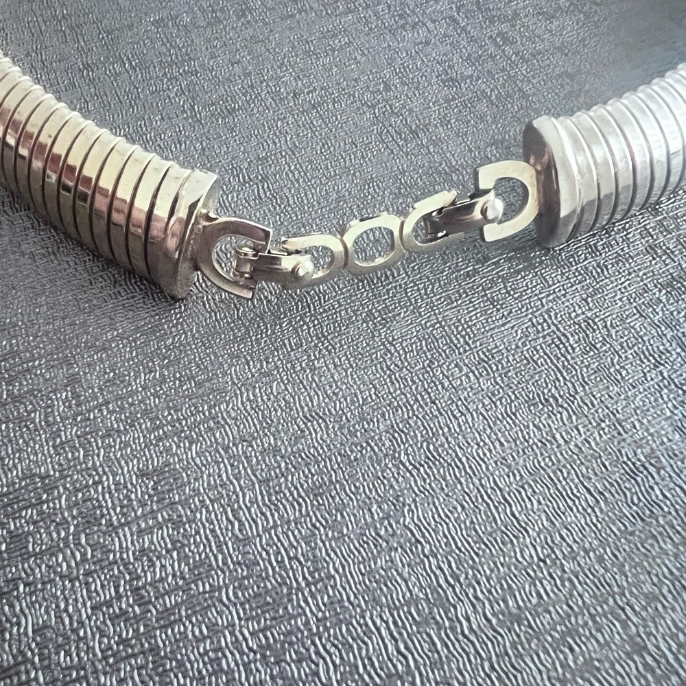 Vintage Authentic CHRISTIAN DIOR chunky gold necklace - Picture 4 of 7